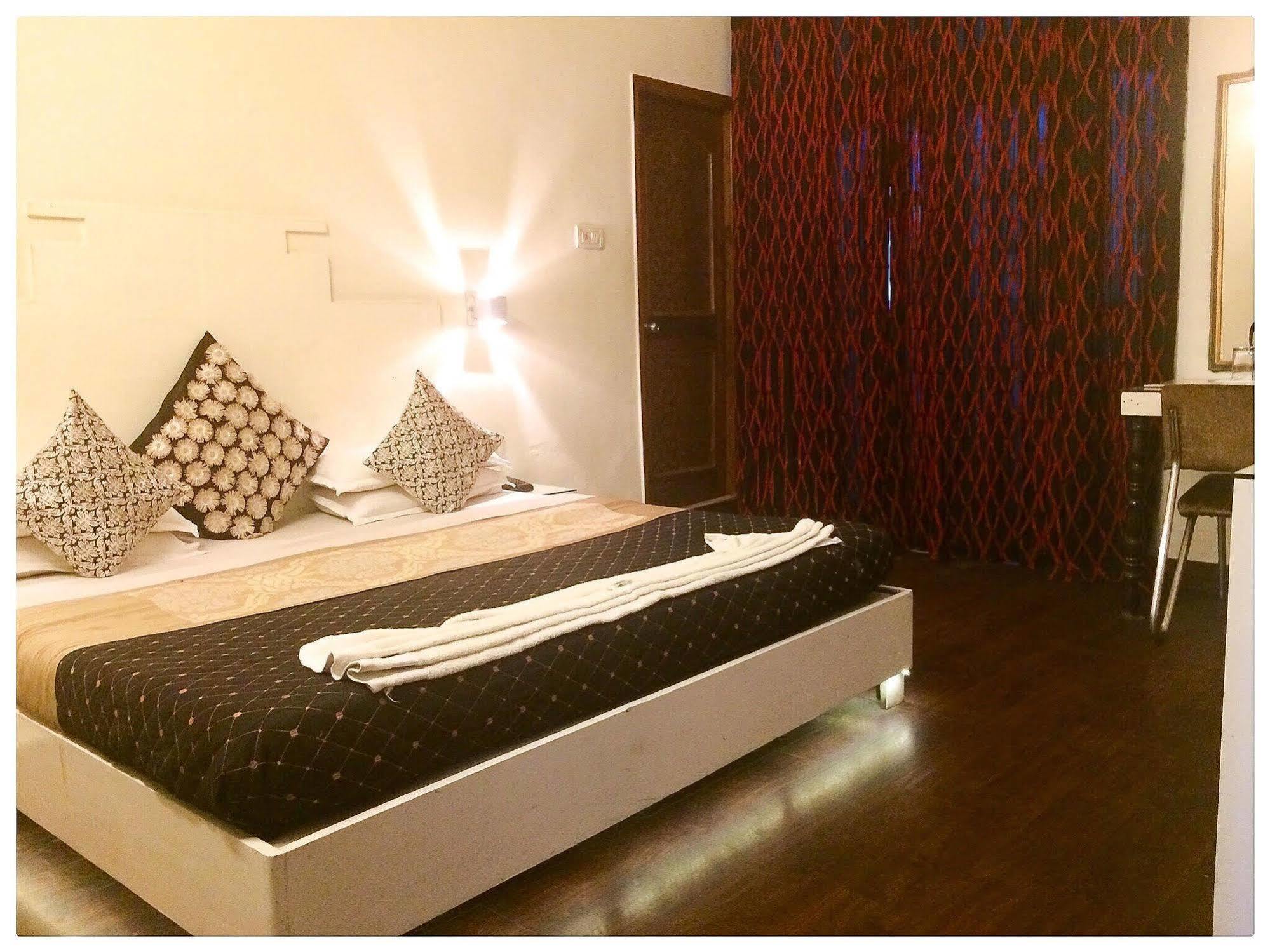 Itsy Hotels Banana Boutique Waranasi Zewnętrze zdjęcie